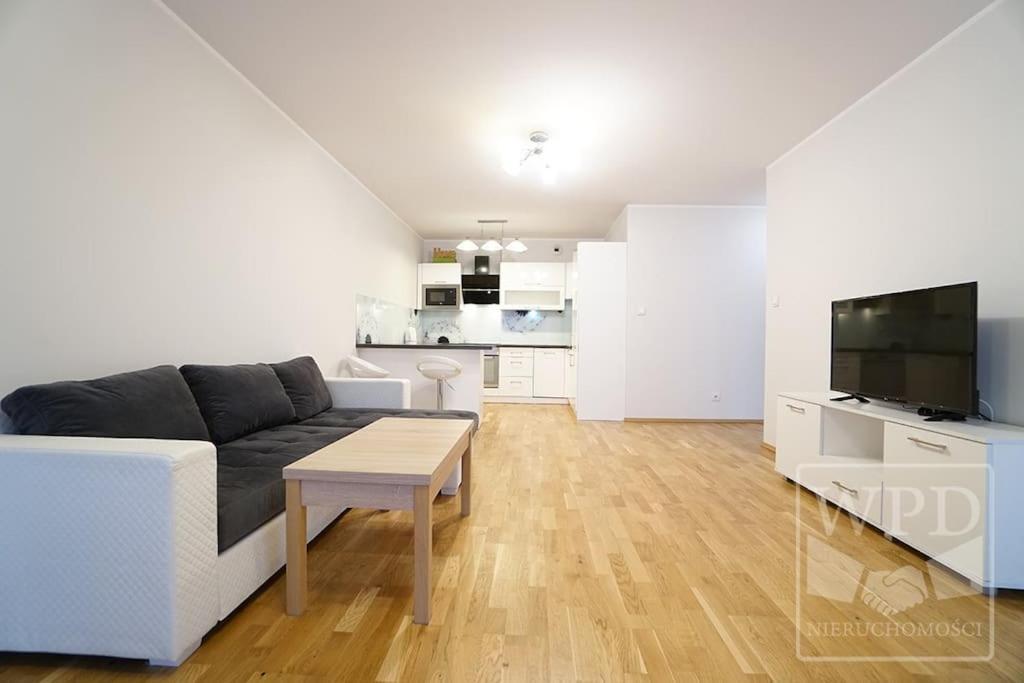 Modern Apartment-City Center-New Building-Garage ヴロツワフ エクステリア 写真